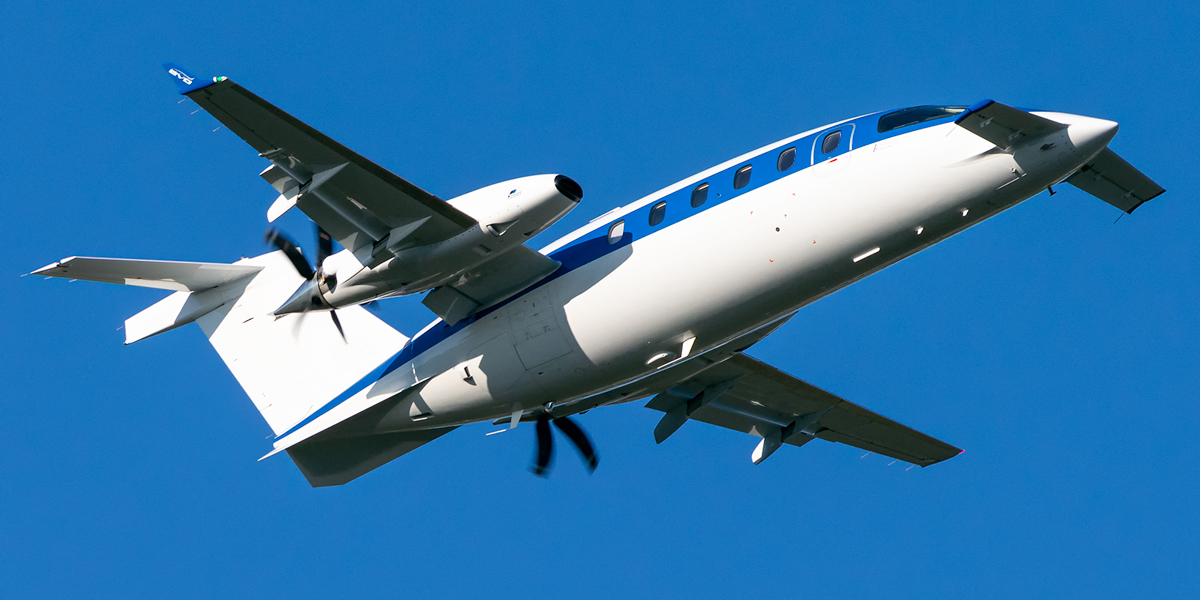 2016  Piaggio Avanti EVO