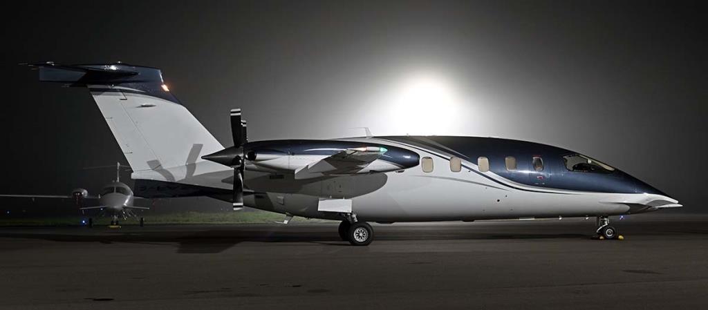170_2-fast-private-piaggio-p-180-avanti-ii_PlanespottersNet_1350359_8c47882daa_o_lowres 2006 Piaggio P.180 Avanti II